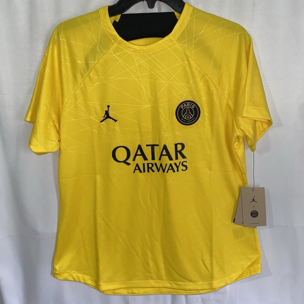 NWT PSG Soccer Jordan Jersey Womens Large Pre-Match Qatar‎ Airways Yellow